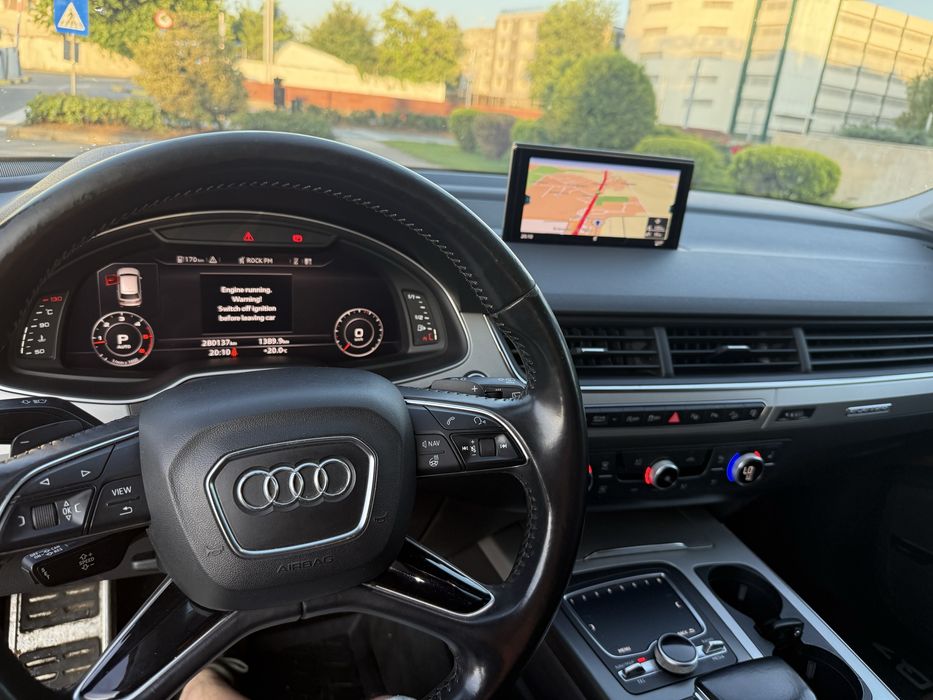 Audi Q7 V6 3.0 TDI Quattro 7 locuri