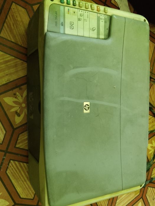 Срочно продам цветной принтер HP PSC 1410
