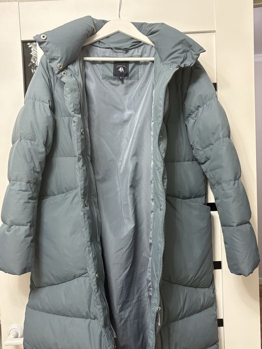 Продам натуральный пуховик