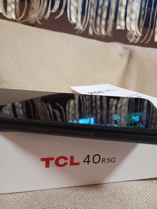TCL 40 R5G отличен