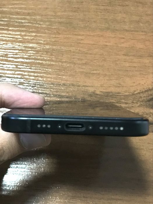 Iphone 15 128 GB ideal