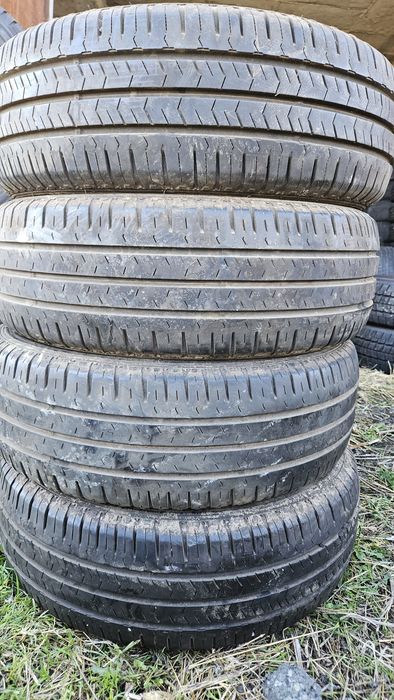 4бр гуми 215 70 15С нексен nexen