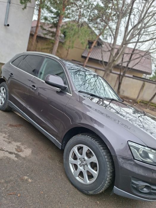 Vând Audi Q5 4×4
