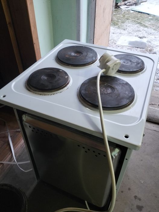 Продам электроплита