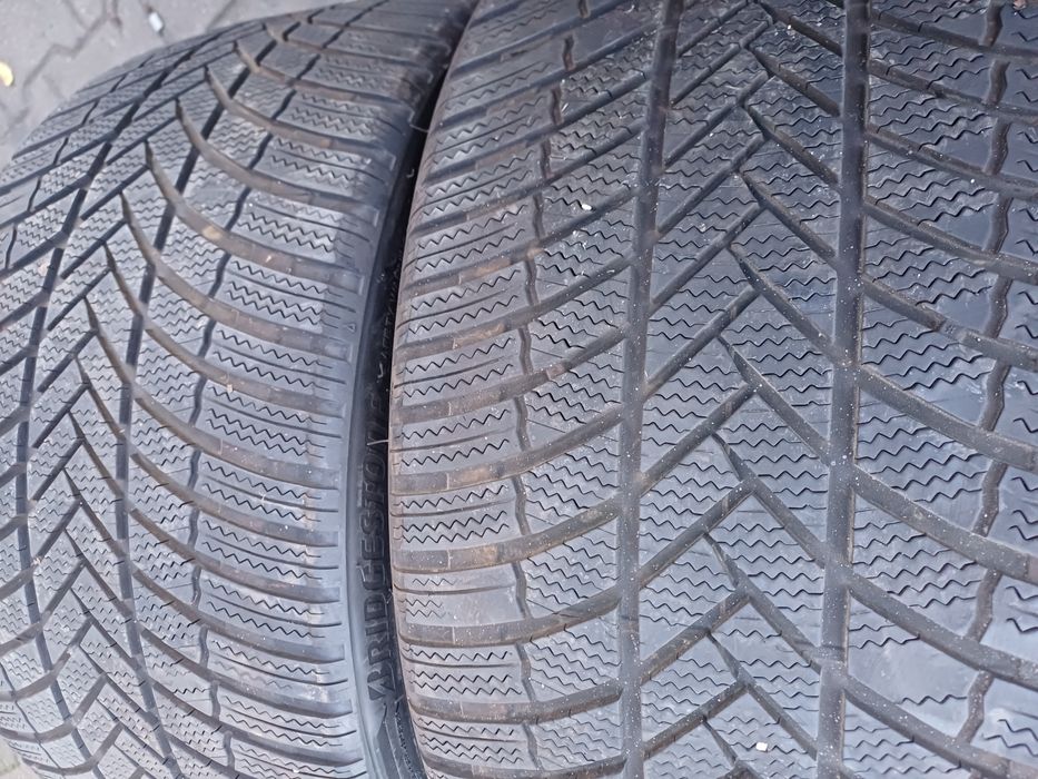 Гуми 245/35/20със275/30/20 Нокиан  със Бриджстоун
