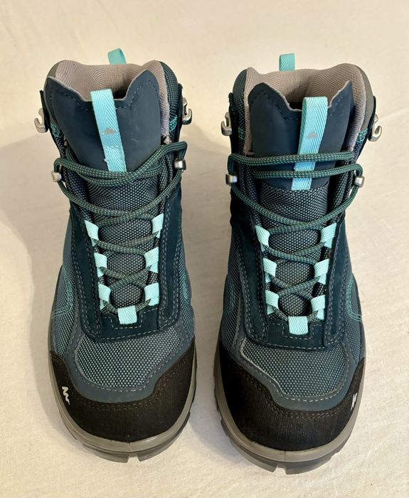 SALOMON номер 37,5 и Quechua ном 39, маратонки, туристически обувки