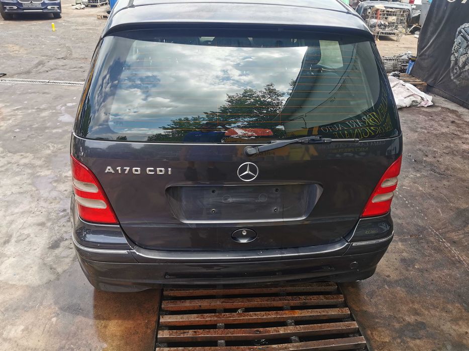 dezmembrez Mercedes A class w168/capota w168/ faruri w168/ usa fata