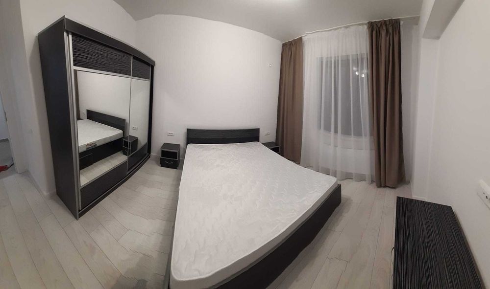 Închiriez apartament cu 2 camere