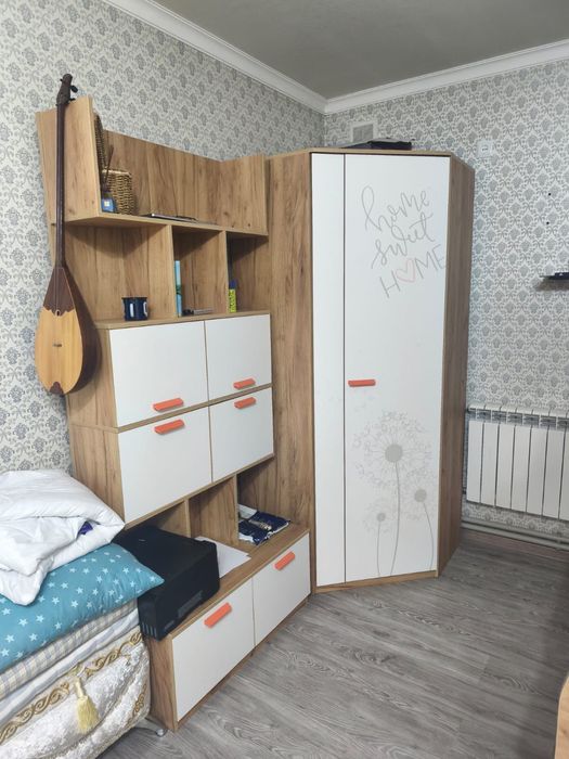 Продам спальный гарнитур + детскую мебель