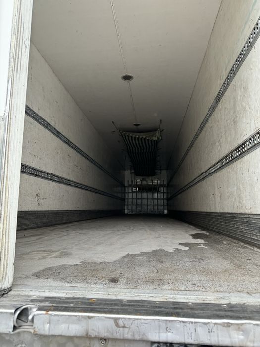 Тягач фура рефрежиратор