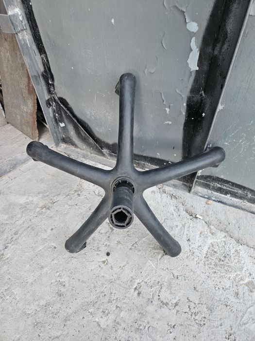 Крестовина кресла