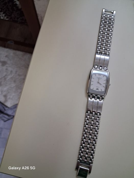 Qol soati Quartz