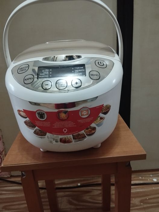 Мультиварка  Мулинекс.