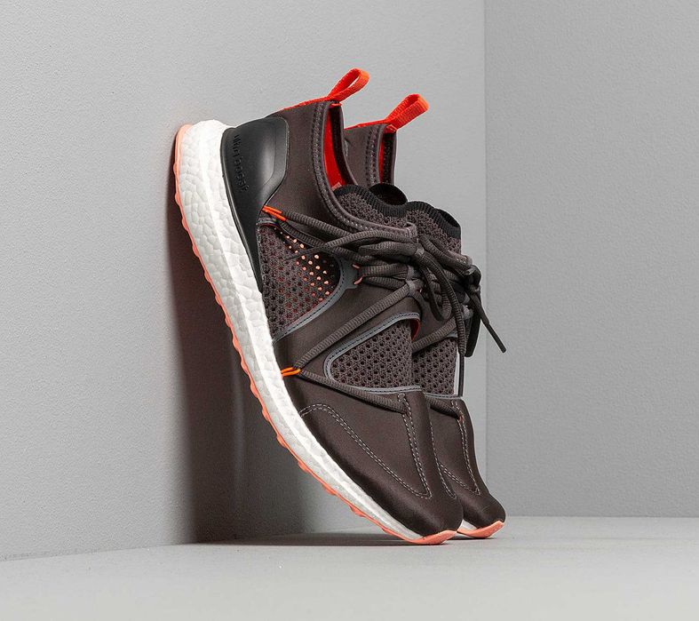 Дамски обувки ADIDAS ULTRABOOST- Stella McCartney  36 2/3