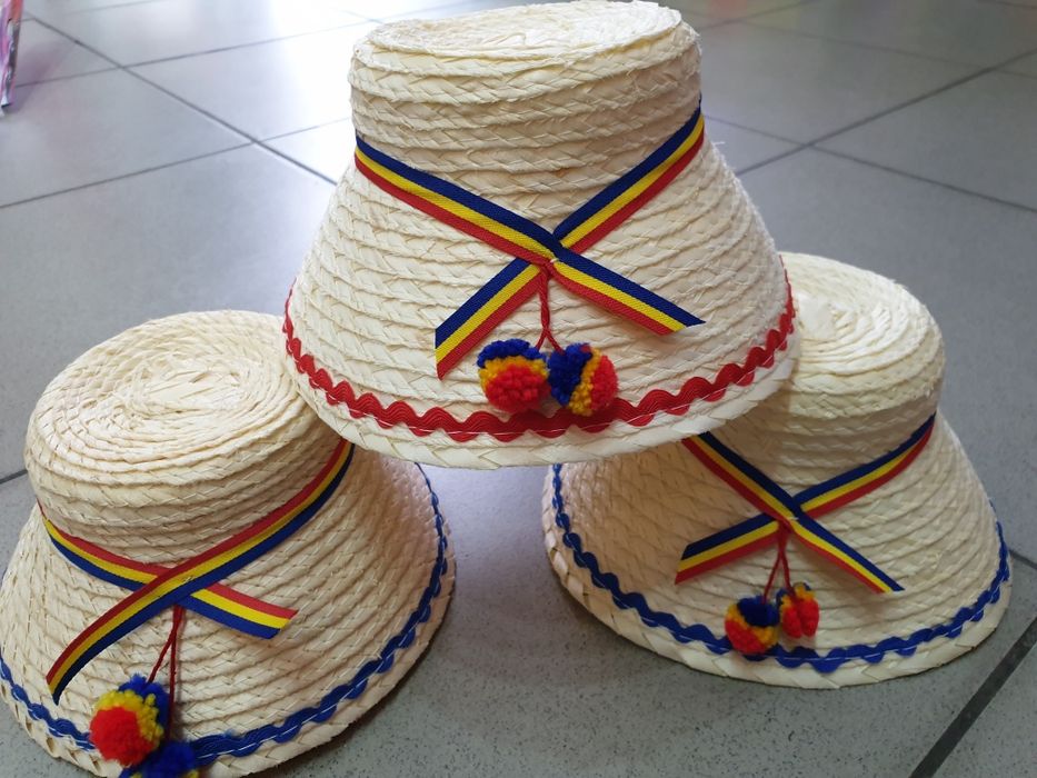 VAND clop COPII palarie sapca basc caciula costum traditional national