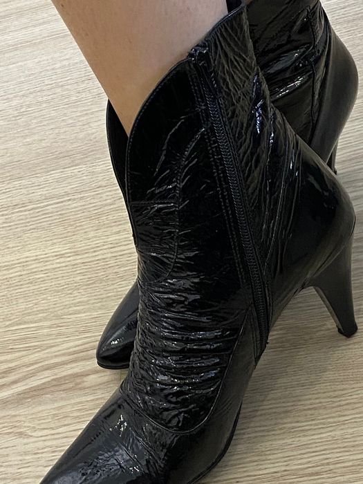 Ботильоны на выход