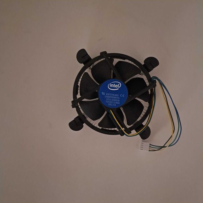 Vand URGENT procesor GEFORCE GT1030 Nvidia+ cooler procesor intel 1155