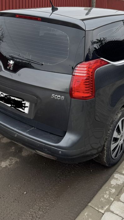 Peugeot 5008, 2012