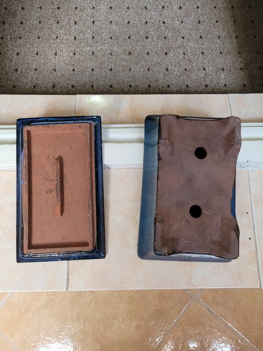 Casetă din ceramica