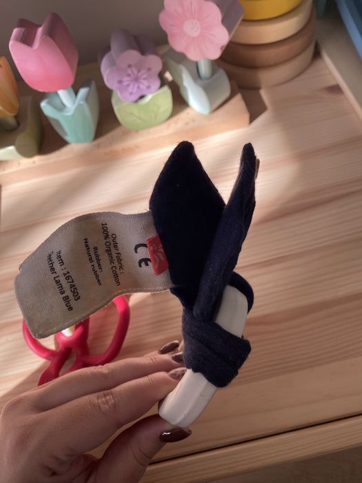 Lot jucarii dentitie Matchstick monkey si Kikadu