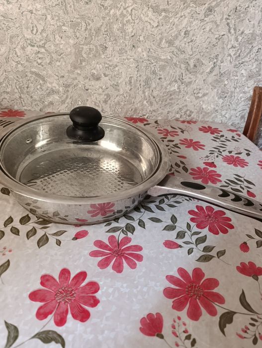 Продам сковороду