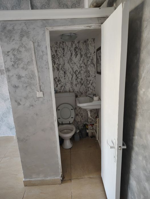 închiriez sau vand spațiu comercial proprietar