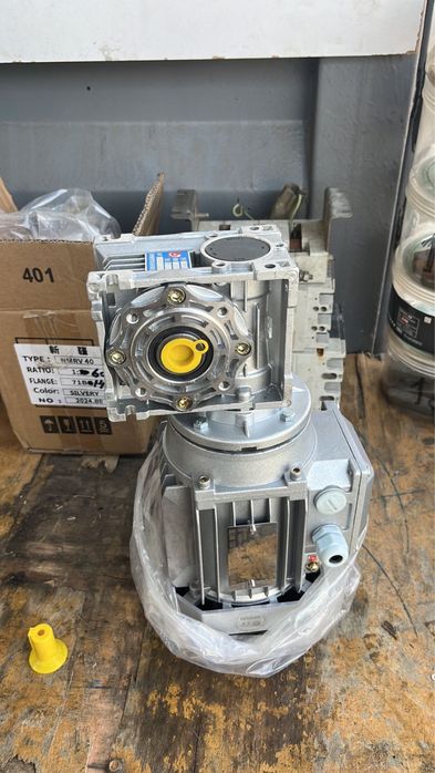 Мотор редуктор червячный RV NMRV