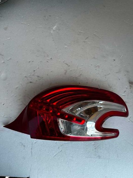 Lampa / Tripla stop stanga dreapta pe aripa Cod: 9672628380-02 9672628280-02 Peugeot 208 [2012 - 2016]