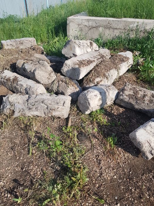 Отдам даром  фундаментные блоки