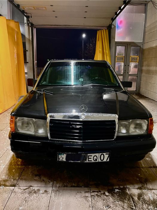 Мерседес 190