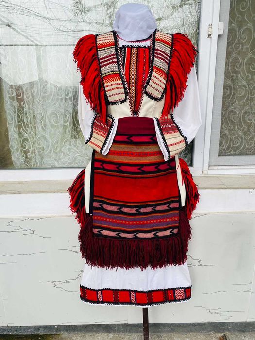 Македонска носия