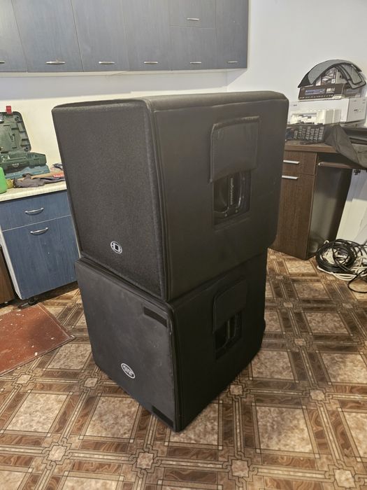 Vand 2 topuri  FX 12