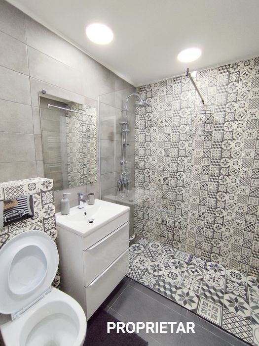 Vând apartament 2 camere zona centrala