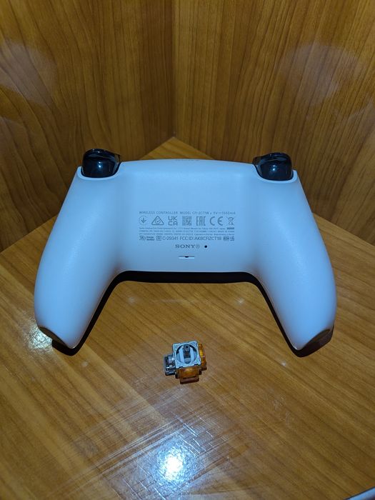 Controller PS5 cu analoage TMR Ginfull anti stick drift