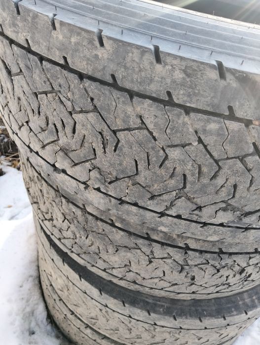 Продам резину на грузовой