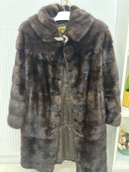 Норковая шуба с капюшоном