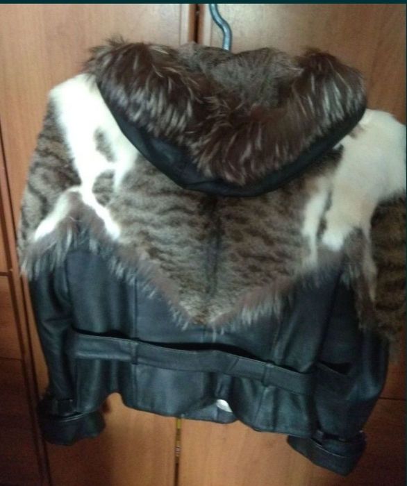 Продам кожаную куртку весна/осень