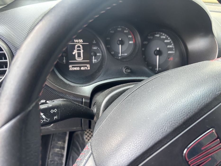 SEAT Leon 2010 — imagine 5