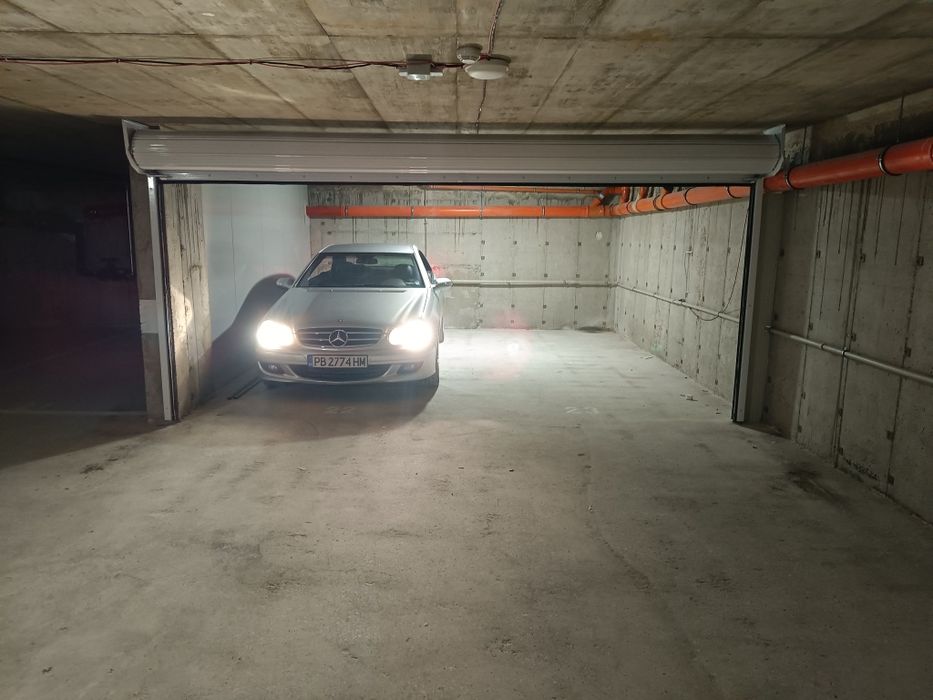 Дава се под наем Гараж / Паркомясто в Пазарджик, Запад - 32 кв.м за 120 € - Снимка #2