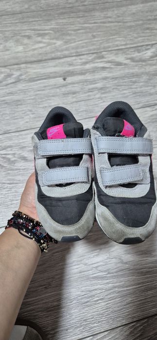Adidași Nike mărimea 26