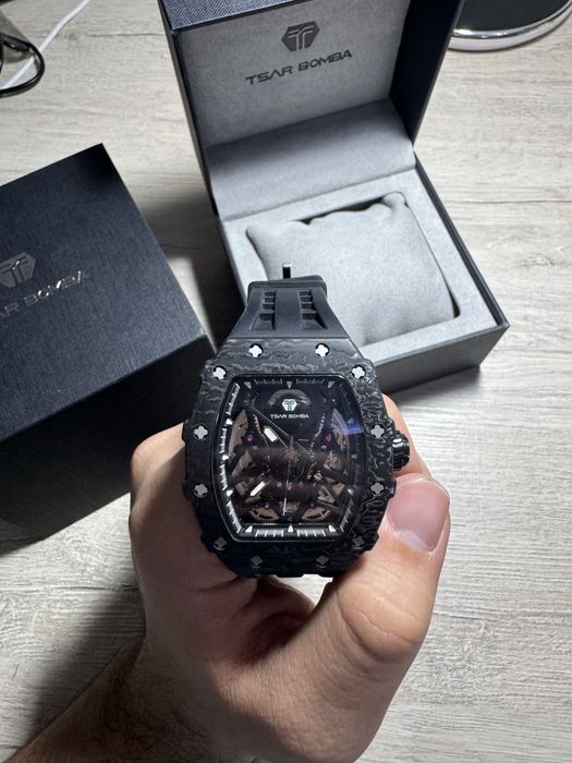 Tsar Bomba часы.