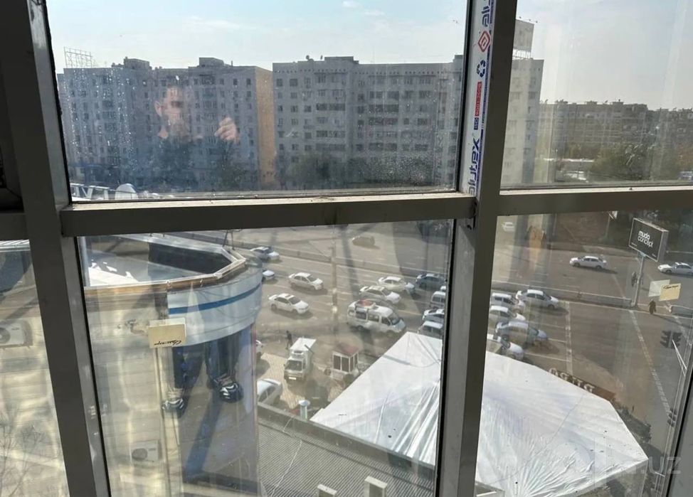Паркениский 83 квадрат 6 этаж не жилой оринтир эвос