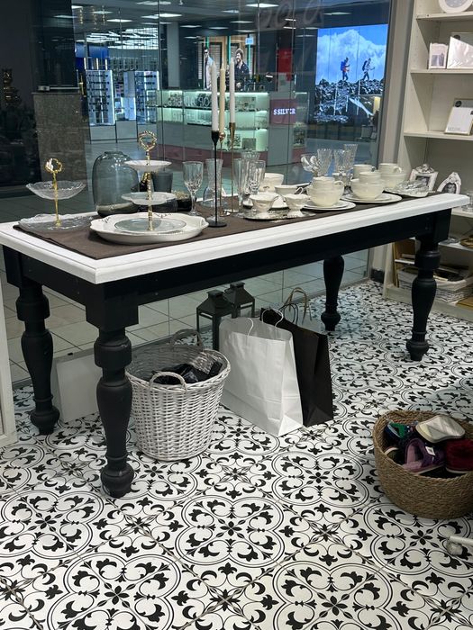 Стол , срочно Алматы !