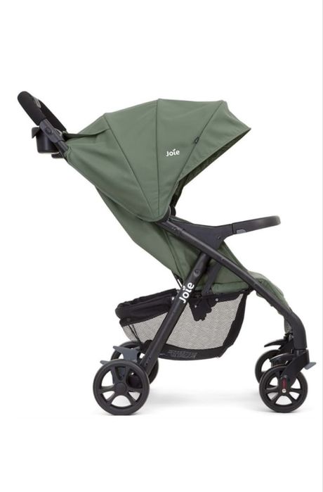 Продам коляску нейтрального цвета