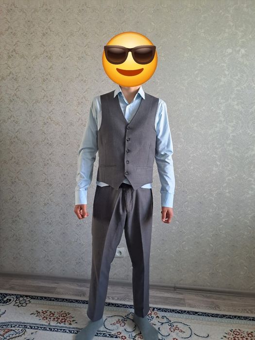 Костюм тройка для