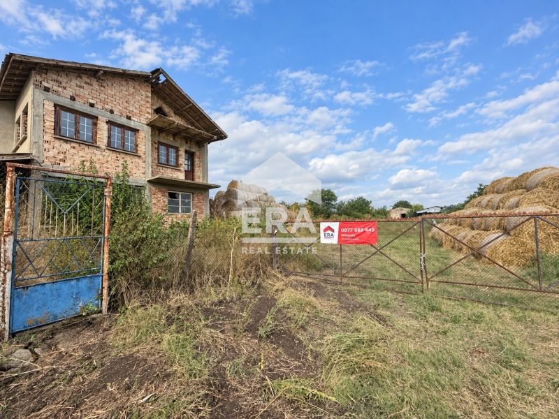 Продава се Склад в с. Семерджиево, Област Русе - 530 кв.м за 429 €/кв.м - Снимка #2