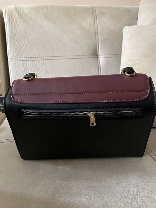 Стилна бизнес дамска чанта