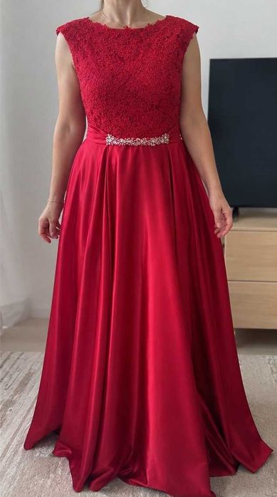 Rochie elegantă de seara/ocazie din tafta satinată & dantelă – Nouă!