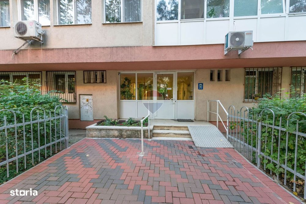 Apartament cu 3 camere, de vanzare, 58,3 mp, parter, in zona Titan