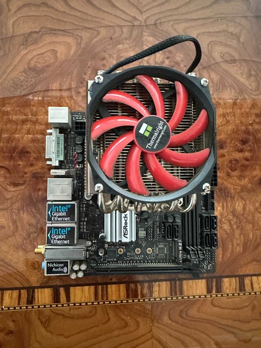 Combo i7-7700K + placă ASRock Mini-ITX (Z270) + cooler Thermalright AXP-100